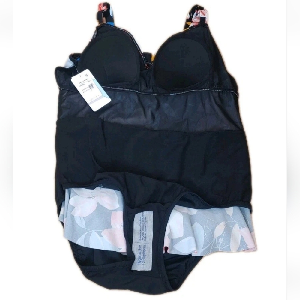 Swim Solutions Hawaiian Triple Tier Swimsuit Woman Plus 18W Floral Wireless New - Picture 7 of 12